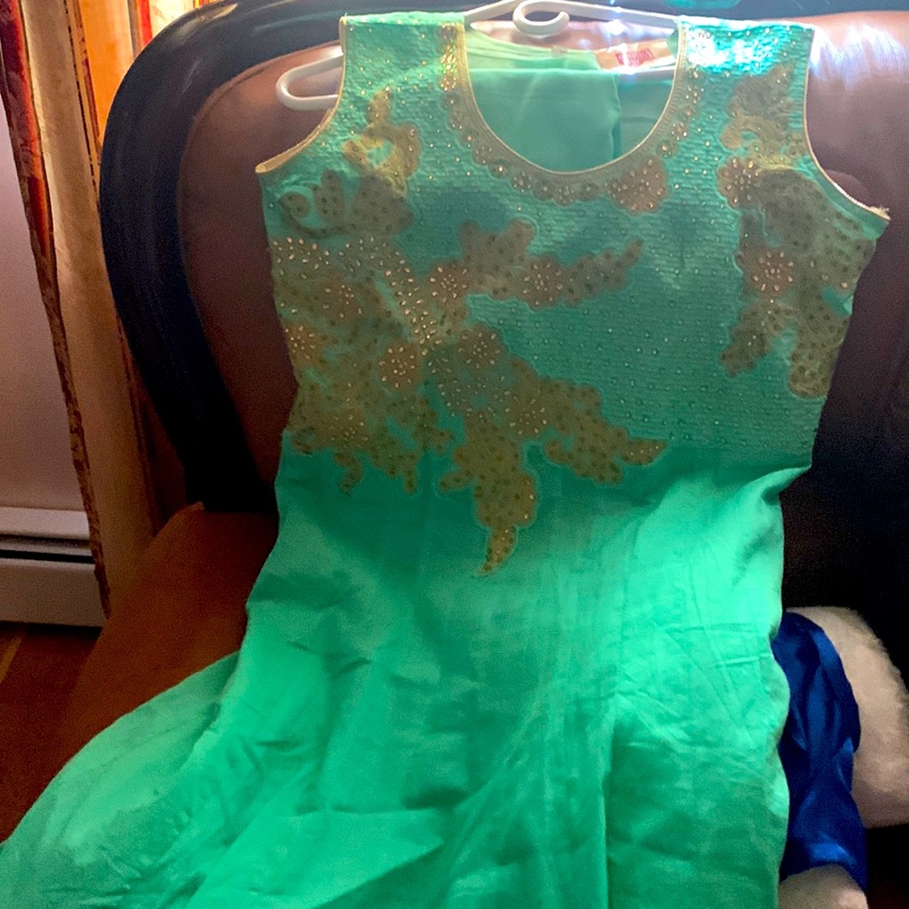 Indian salwar suit- Xl size, New